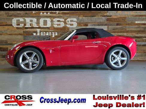 Used 2009 Pontiac Solstice Convertible w/ Preferred Package RWD image 1