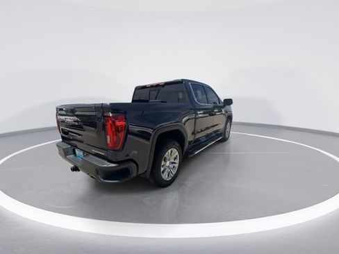 Used 2023 GMC Sierra 1500 Denali w/ Technology Package AWD/4WD image 8