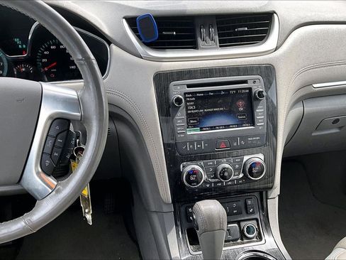 Used 2017 Chevrolet Traverse Premier AWD/4WD image 18