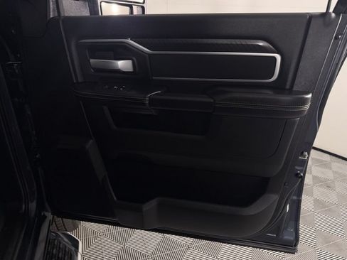 Certified 2026 RAM 2500 Big Horn AWD/4WD image 33