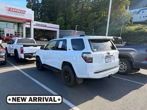 Used 2019 Toyota 4Runner SR5 Premium AWD/4WD image 1