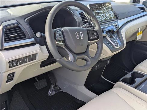 New 2026 Honda Odyssey EX-L image 3