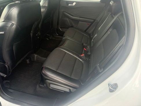Used 2023 Ford Escape ST-Line Select w/ Tech Pack #1 AWD/4WD image 12