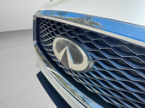 Used 2019 INFINITI QX50 Essential w/ Sensory Package image 22