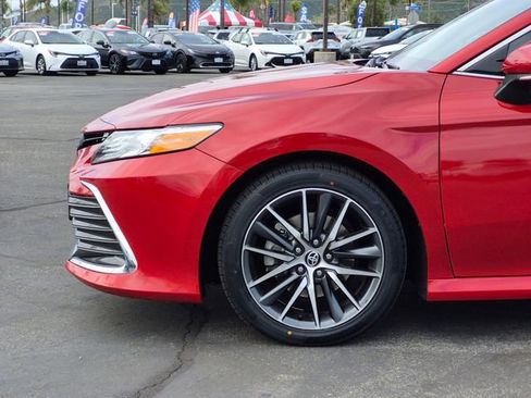 Used 2023 Toyota Camry XLE w/ Cold Weather Package image 23