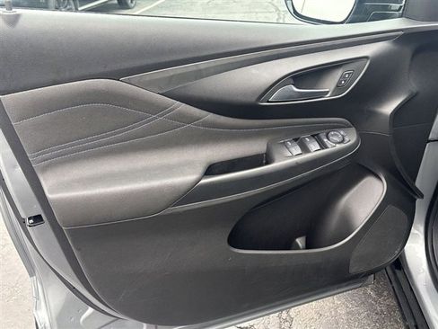 Used 2024 Buick Envista Sport Touring w/ Convenience I Package image 21