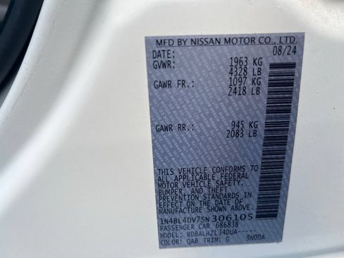 Used 2025 Nissan Altima 2.5 SV FWD image 7