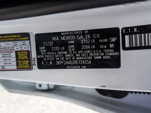 Used 2024 Kia Forte LXS FWD image 36