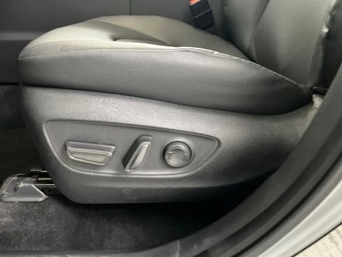 Used 2025 Toyota Grand Highlander AWD image 54