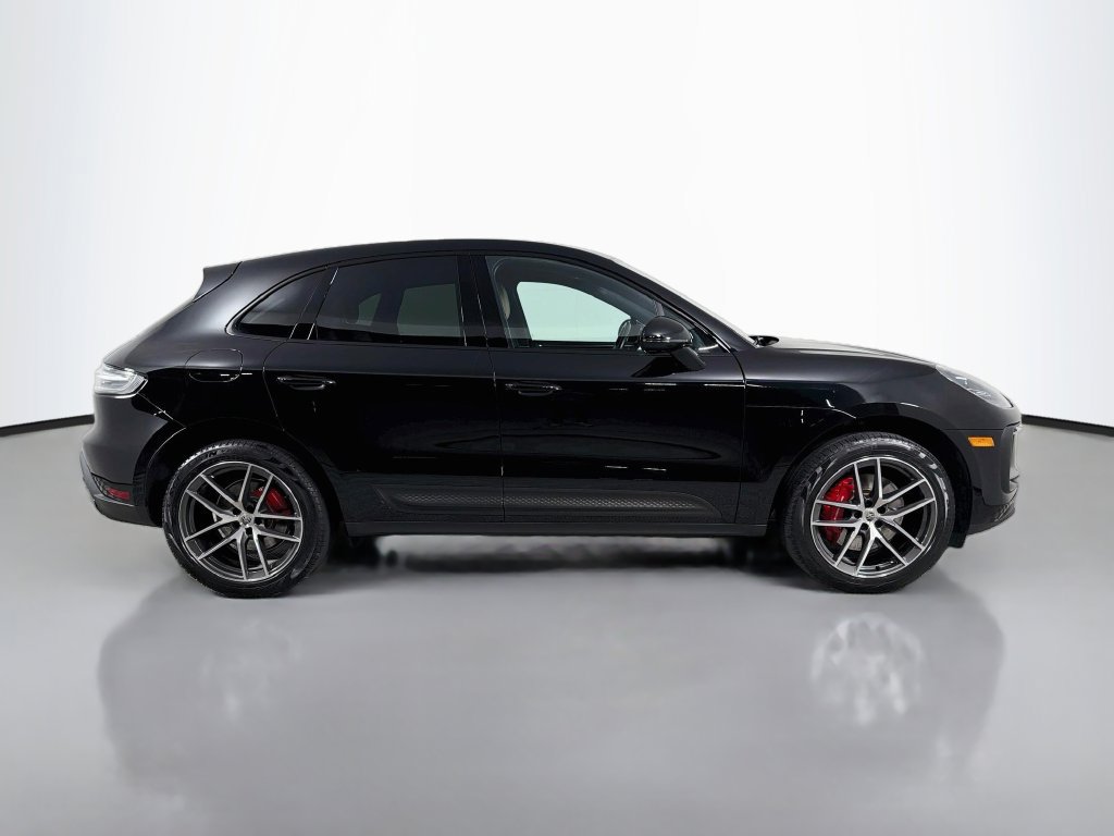 Used 2023 Porsche Macan S AWD/4WD image 4