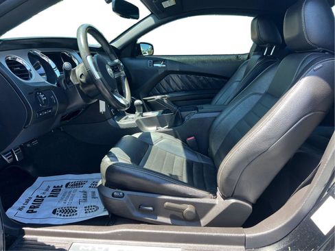 Used 2012 Ford Mustang Premium RWD image 8