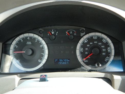 Used 2008 Ford Escape XLS FWD image 17