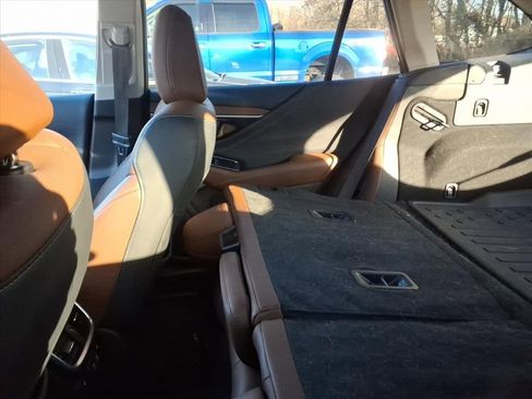 Used 2020 Subaru Outback Touring image 11