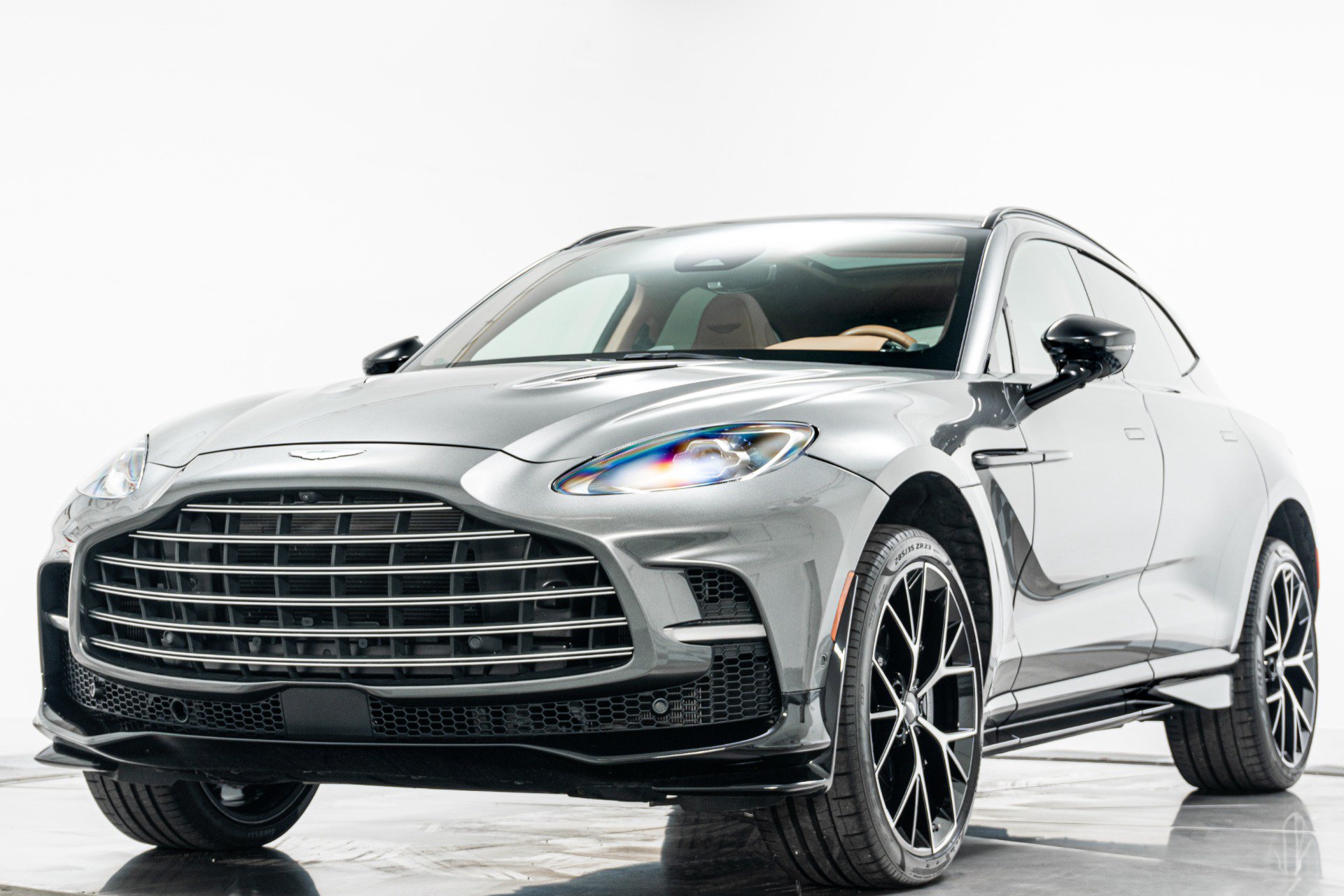 Used 2025 Aston Martin DBX 707 AWD/4WD image 5