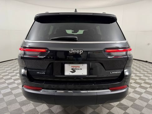 Used 2023 Jeep Grand Cherokee L Laredo image 9