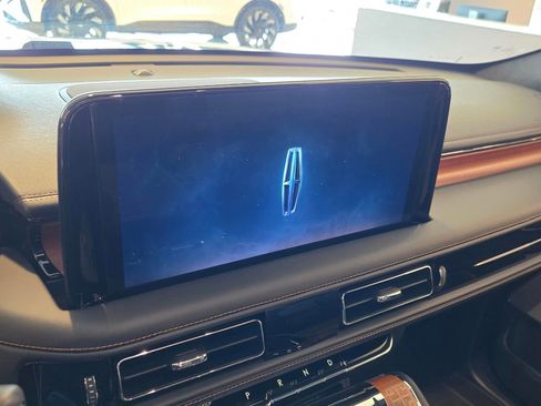 New 2026 Lincoln Aviator Black Label w/ Jet Appearance Package image 11