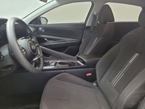 Used 2024 Hyundai Elantra SEL FWD image 17