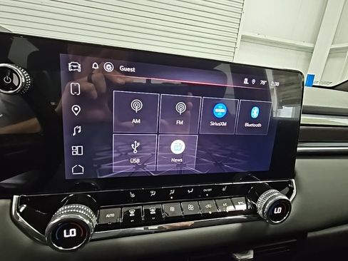 New 2026 GMC Canyon Elevation w/ Convenience Package image 16