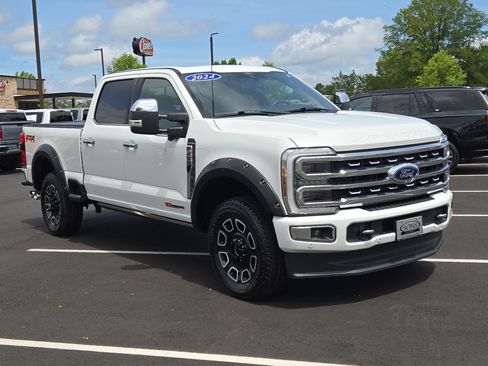 Used 2024 Ford F250 Platinum AWD/4WD image 4