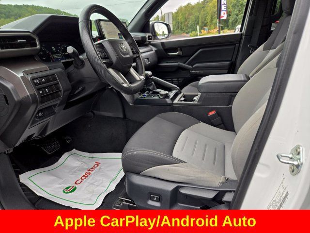 Used 2025 Toyota Tacoma TRD Off-Road AWD/4WD image 11