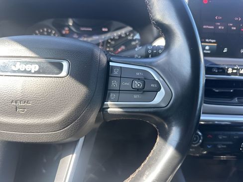 Used 2022 Jeep Compass Limited image 15