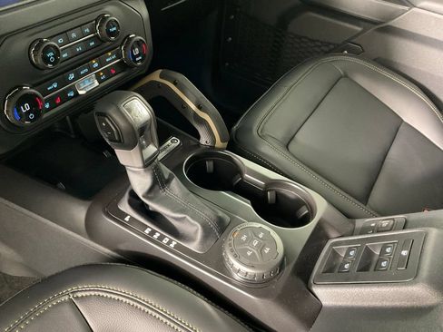 New 2026 Ford Bronco Badlands AWD/4WD image 19