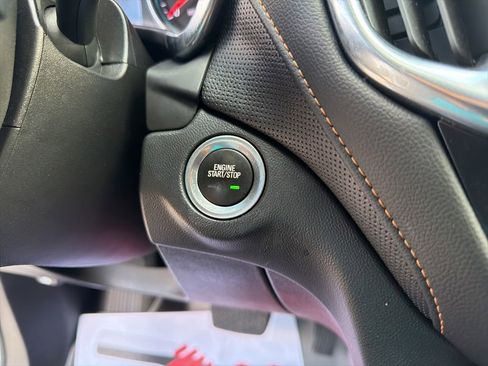 Certified 2022 Chevrolet Equinox Premier FWD image 28