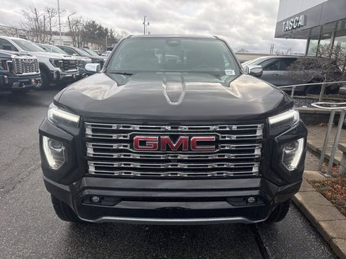 New 2026 GMC Canyon Denali w/ LPO, Denali Black Edition image 2