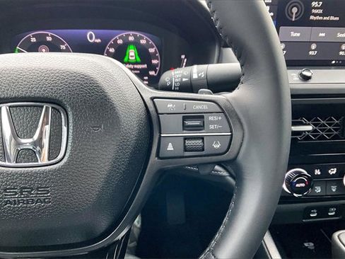 Used 2025 Honda Accord EX-L image 19