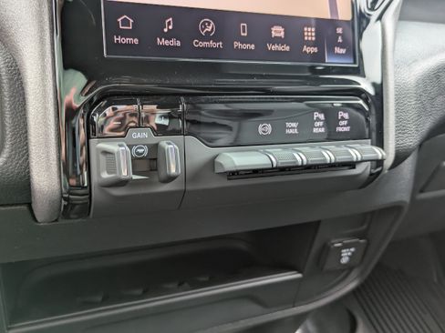 New 2026 RAM 3500 Tradesman AWD/4WD image 14