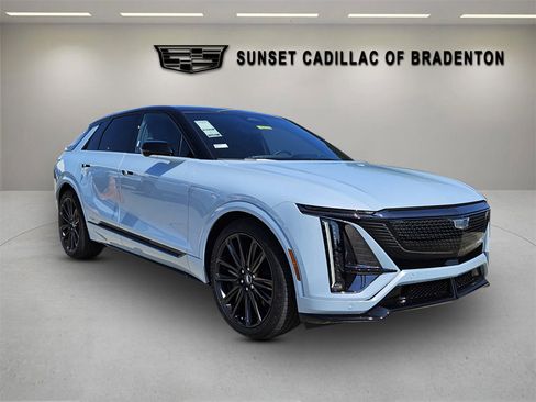 New 2026 Cadillac Lyriq V image 1