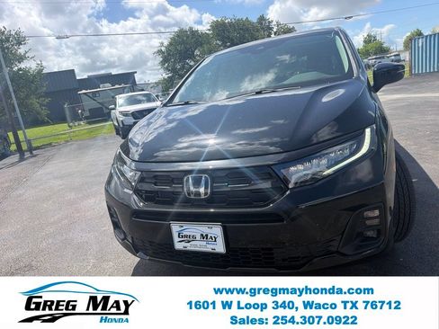 New 2026 Honda Odyssey Touring image 9
