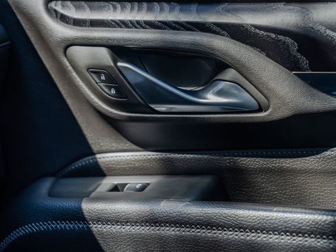 Used 2024 GMC Yukon Denali image 15