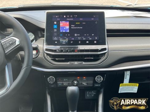 New 2025 Jeep Compass Latitude w/ Altitude Special Edition image 13