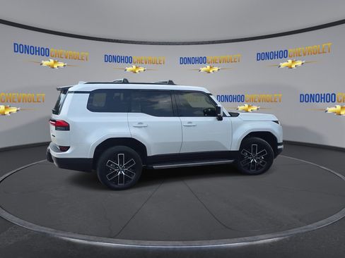 Used 2026 Lexus GX 550 w/ Accessory Package (2T) AWD/4WD image 12