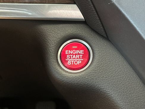 Used 2020 Acura MDX FWD image 27