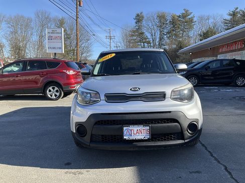 Used 2019 Kia Soul image 2