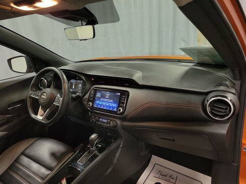 Used 2022 Nissan Kicks SR w/ Premium Package image 25