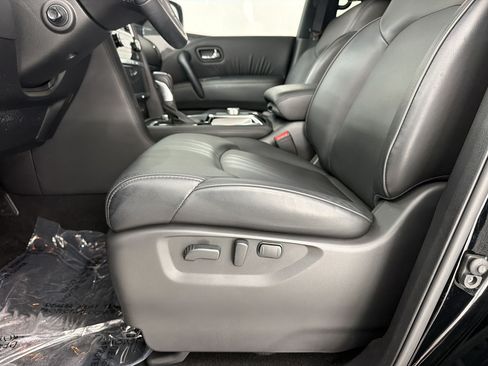 Used 2023 Nissan Armada SL w/ Midnight Edition Package AWD/4WD image 5