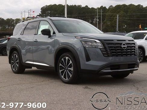 New 2026 Nissan Pathfinder Platinum w/ Cargo Package FWD image 1