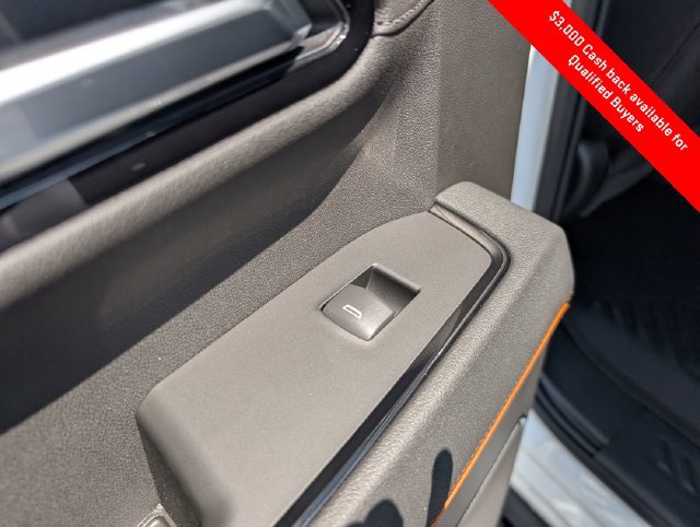 New 2026 GMC Sierra 1500 AT4 w/ Technology Package AWD/4WD image 13