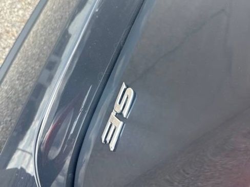 Used 2025 Toyota Camry SE FWD image 9