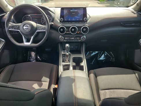 Certified 2025 Nissan Sentra SR FWD image 11
