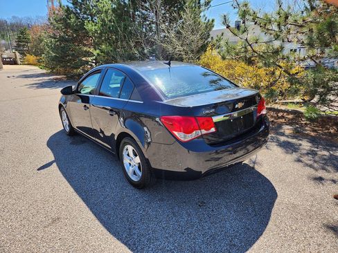 Used 2011 Chevrolet Cruze LT FWD image 14