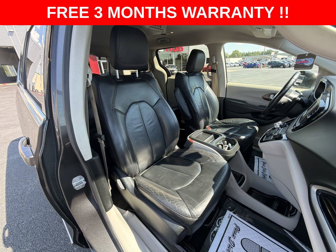 Used 2017 Chrysler Pacifica Touring-L FWD image 20
