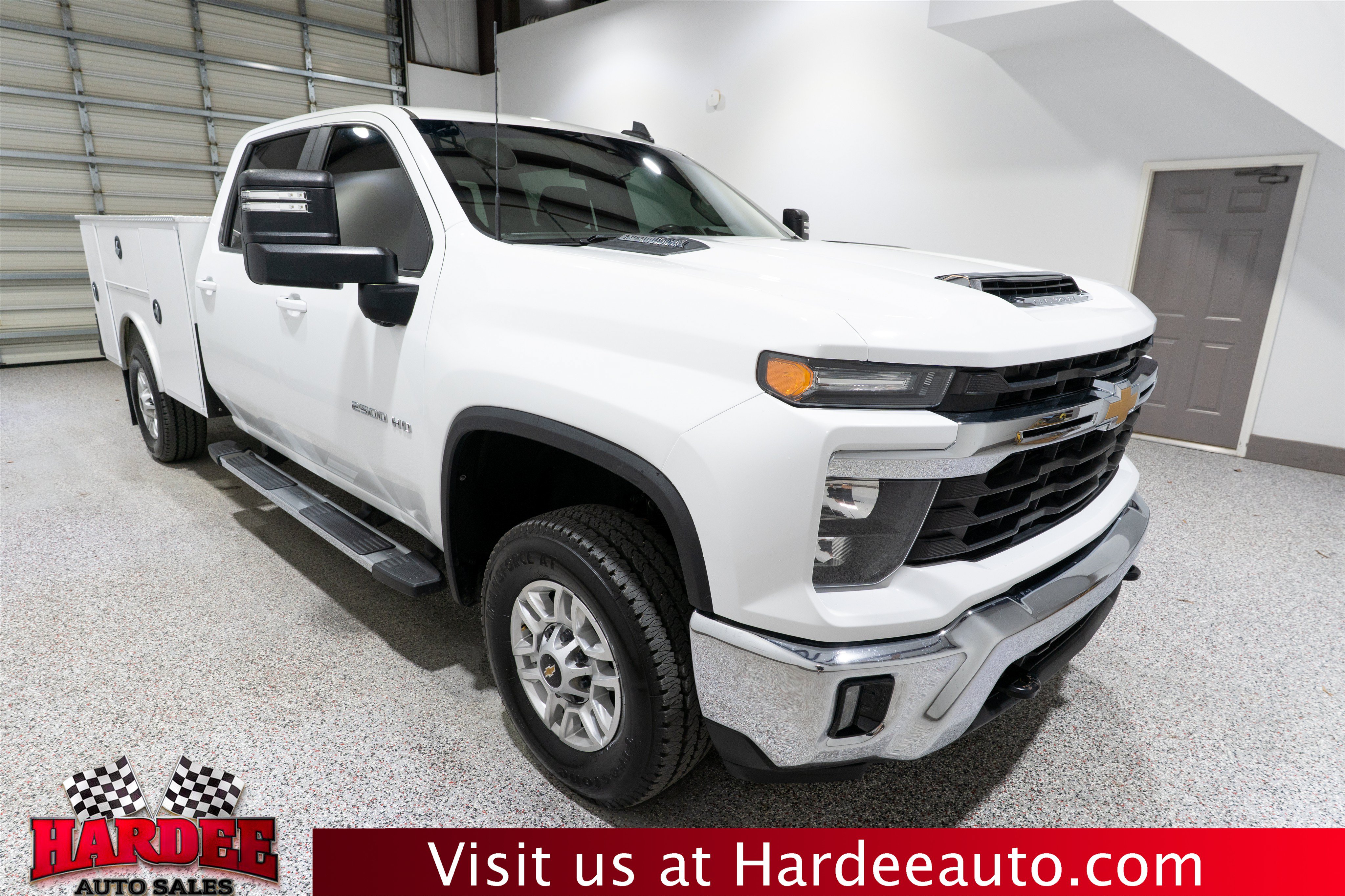 Used 2024 Chevrolet Silverado 2500 LT w/ Convenience Package AWD/4WD image 6
