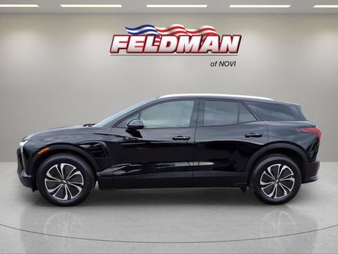 Used 2025 Chevrolet Blazer EV LT AWD/4WD image 2