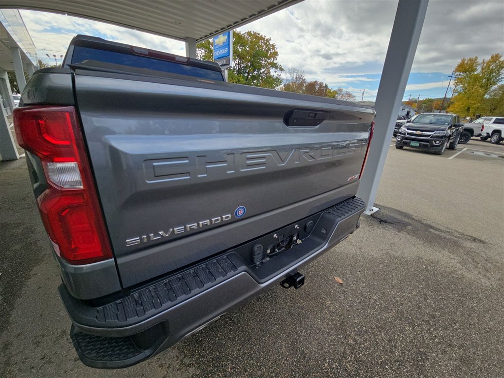 Used 2022 Chevrolet Silverado 1500 RST AWD/4WD image 25