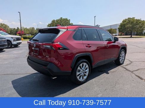 Used 2021 Toyota RAV4 XLE Premium FWD image 3