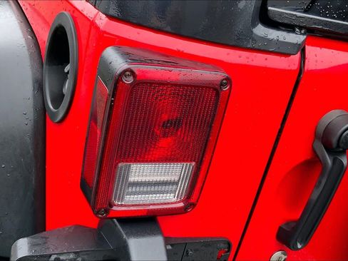 Used 2014 Jeep Wrangler Unlimited Sport w/ Quick Order Package 24S image 28